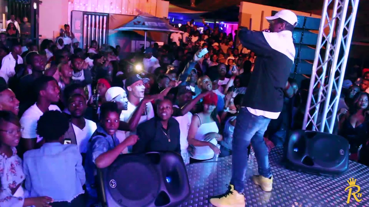 Download GAZZA x EMTEE x SAUDI - LIVE PERFORMANCE @ club vibe (windhoek) #RoyalteeTVexclusive