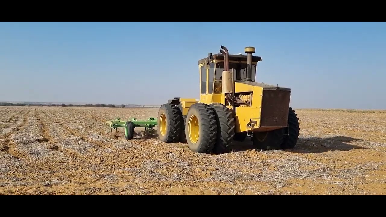 ACO 330 tractor with V8 biturbo ADE and Agrico ripper in South Africa ...