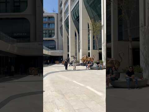 Walking tour in