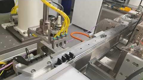 Conveyer Tracking;  B&R ACOPOStrak - Denso Robotics - Cognex Camera