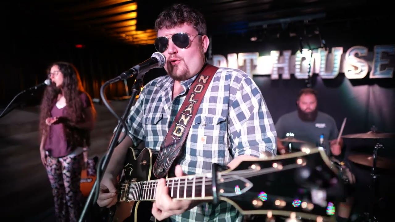 What's Wrong With Me - Brett Noland LIVE at The Pit House