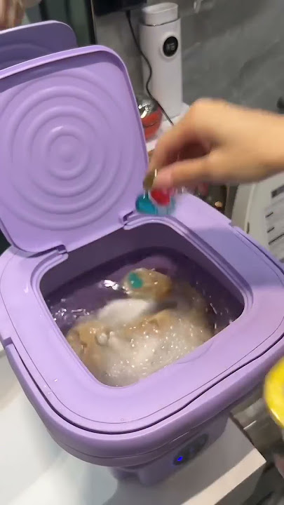 I also found a good-looking folding washing machine, socks, underwear, and baby clothes ca