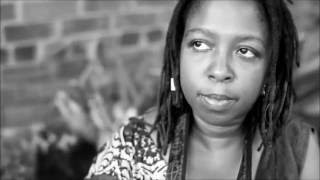 Video thumbnail of "Chiwoniso Maraire -  Look to the spirit"