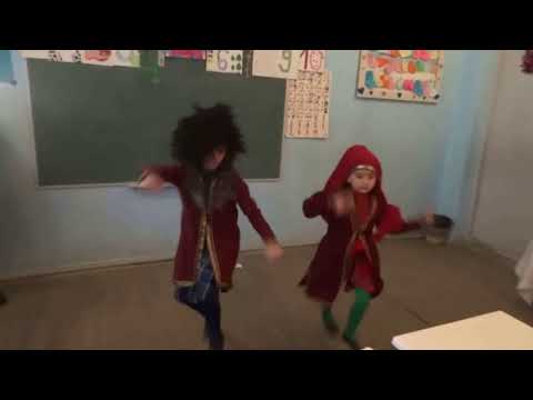 Mananiko \u0026 Lile Chkhaidze \"Women/s Mtiulian Dance\"  მანანიკო და ლილე ჩხაიძეები \"ქალთა მთიულური\"