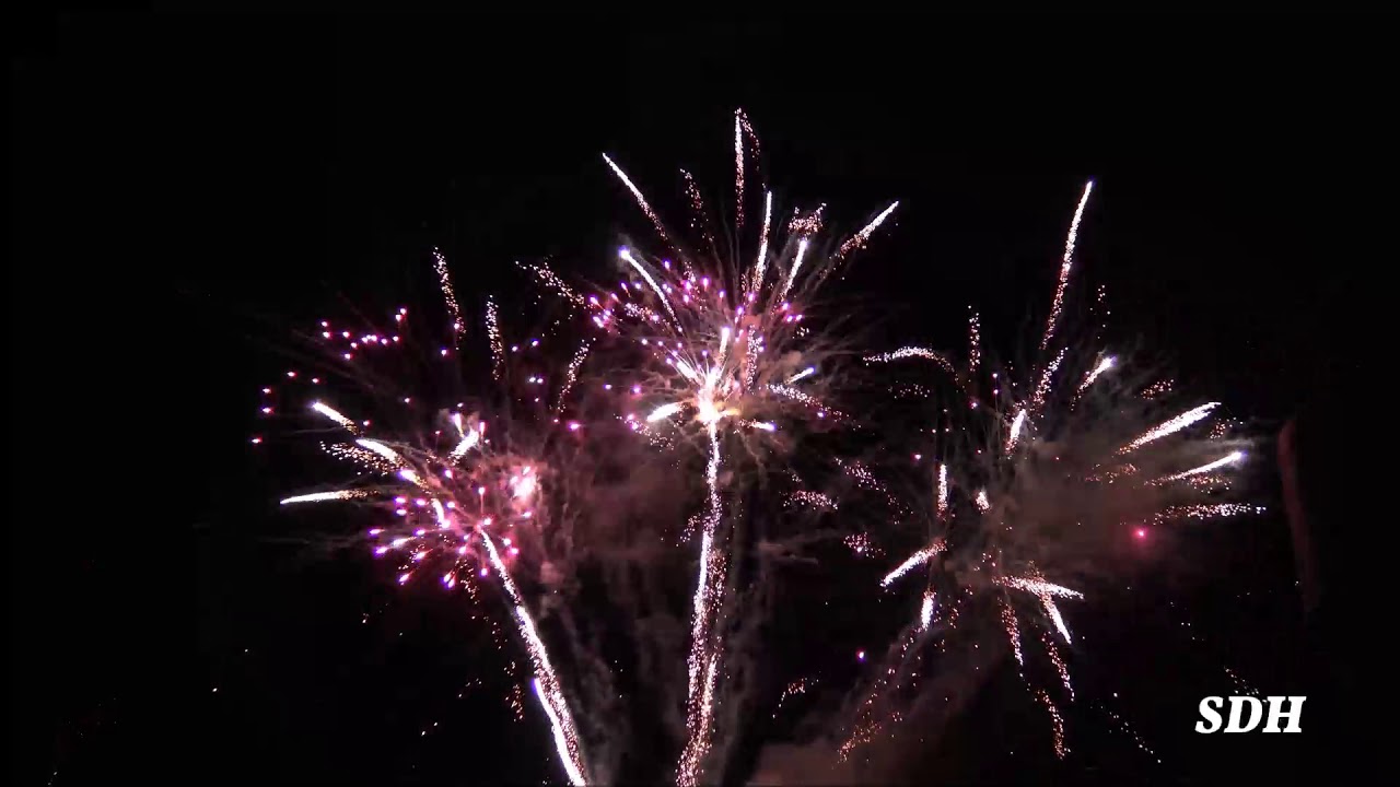 Fire Event-CB Medium Fireworksshow - YouTube