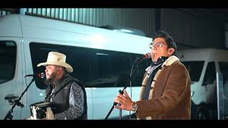 El Ayudante - Elías Medina ft Akilatados (Corridos y Caguamas)