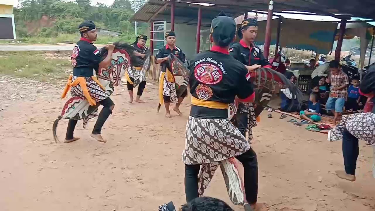 Penampilan Tari Jaran Kepang Jemad JOYO PUTRO SEKAR WANGI
