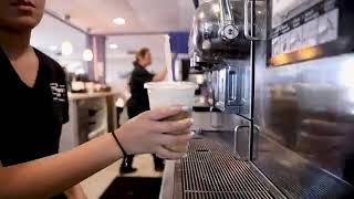 Yianni s Cafe YouTube 360p