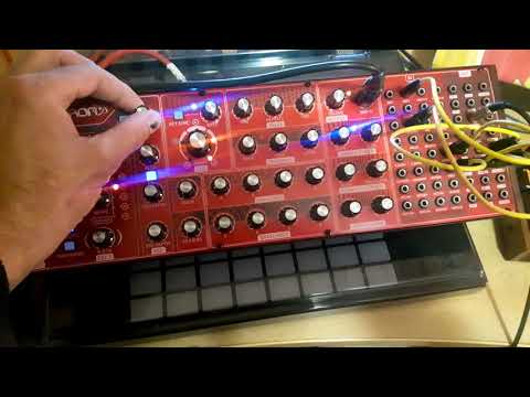 Behringer neutron Sync. D