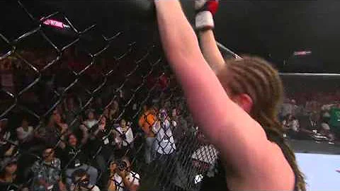 Sarah Kaufman vs. Roxanne Modafferi KO Body Slam