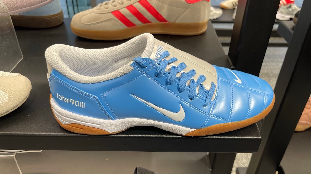 Nike Total 90 “University Blue” - Style Code: HQ2851-400 