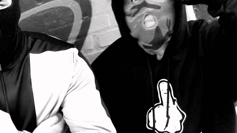 Mellemfingamuzik Ft. S!Vas - Sabotage