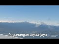 #Boeng Terbang di Langit Biru kota Wamena. Terlihat #pegununganjayawijaya dan Puncak Trikora