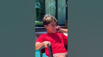 Thumbnail of SING or SWIM! 😂💦 #shorts
