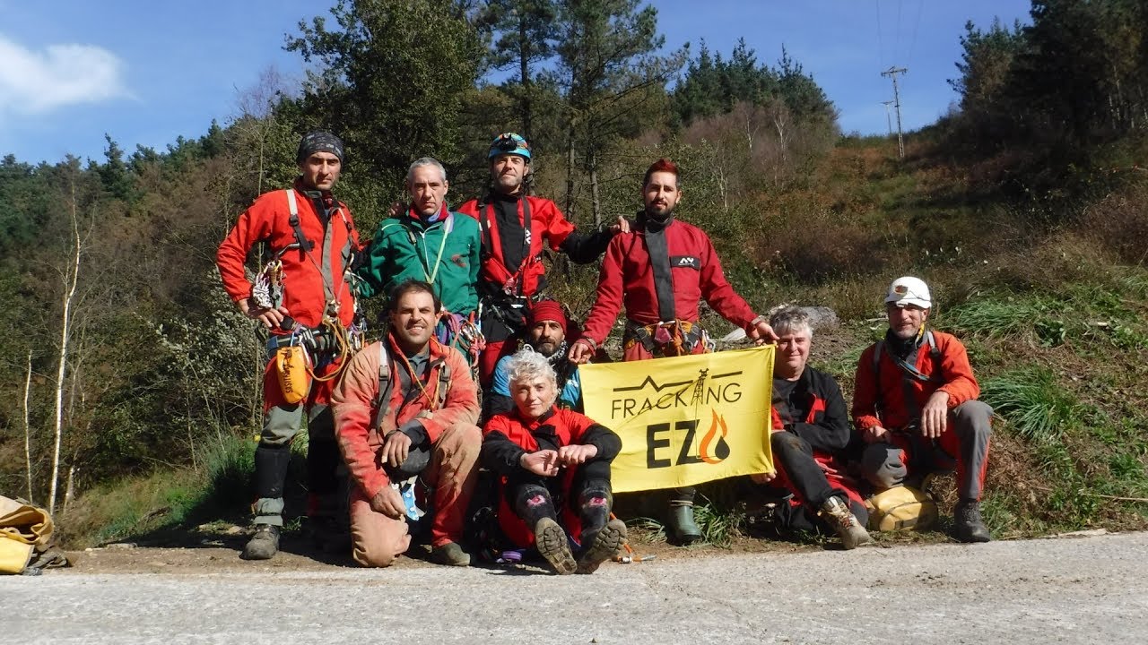 AIXAko koba Zuloa. (Itziar-Deba). Cueva De Aixa. Espeleología