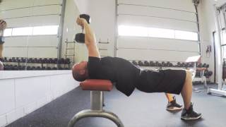 Dumbbell Pullover - Borst Oefening - Bodylab.nl