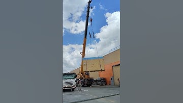 Video unload Wooden Box From FR container/#cargoloading #import #cratelatemodel