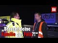 Wtender polizist bringt gaffer zum heulen