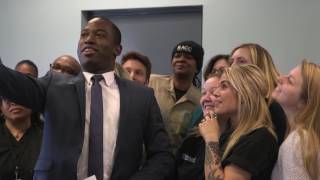 Mayor Stoney visits Richmond Animal Care Control