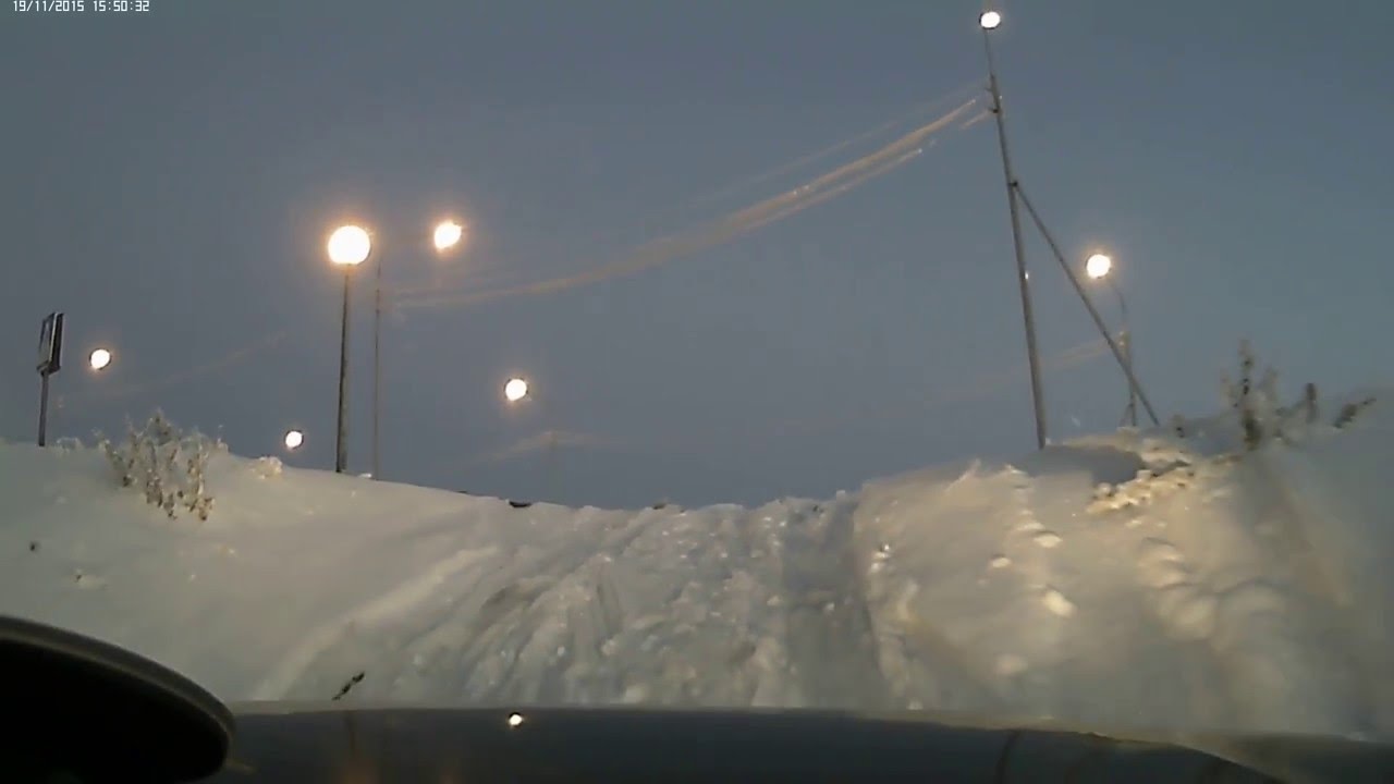 Шевроле нива с двумя данами в снегу в горку - YouTube