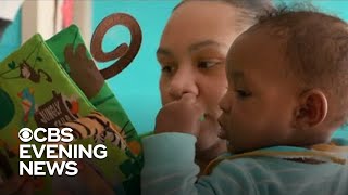 Pilot Program Pays Some New Moms 1000 Per Month