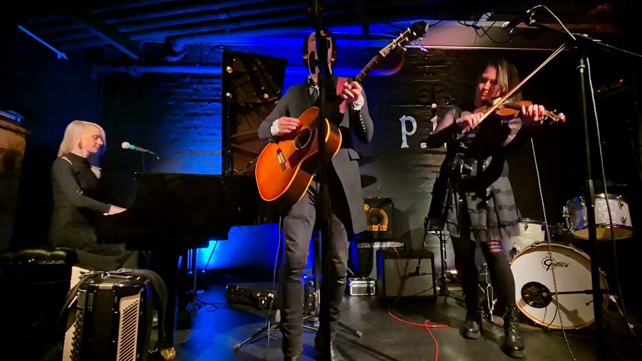 The Velveteen Orkestra - Sing Out - Piano Smithfield 19/02/2025