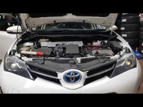 how to replace hir2 headlight bulb on Toyota Auris 4K