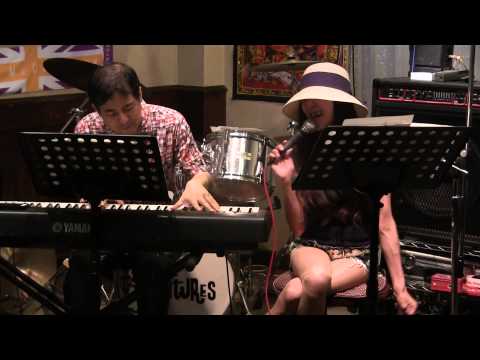 坂田佳子ライブ 「ひこうき雲」cover ＜Live Bar エレキの店＞