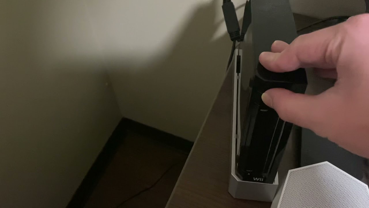 My Wii is not turning off (being disobedient) YouTube