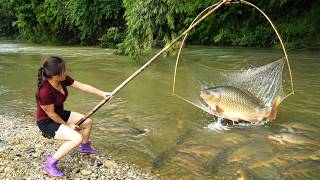 [TIMELAPSE] -- Single Girl Fishing In Flood Season: Rudimentary Tools Catch Giant Carp To Sell!