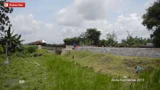 Railway Kereta Api - KA 174 Sri Tanjung Melintas sinyal muka Stasiun Nganjuk