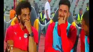 وصلة ضحك بين محمد صلاح وتريزيجيه قبل انطلاق مباراة مصر وتنزانيا