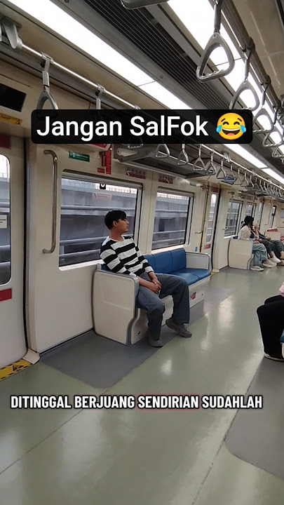 Jangan Salfok 😂 #tiktok #stitch #tipeketawa #in #comedy #funny #fypシ #lrt #trending #shorts #viral