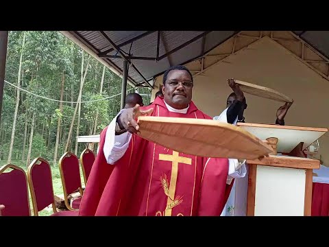 Fr Lukas Alivyochangamsha Wakristu Misa Ya Pentekoste Na Kayamba