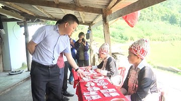 Độc đáo nghề chạm bạc Séo Pờ Hồ