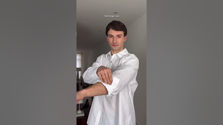 How to roll up your sleeves perfectly (and stay all day) 🤯👕 Save for later #style #fashionhacks