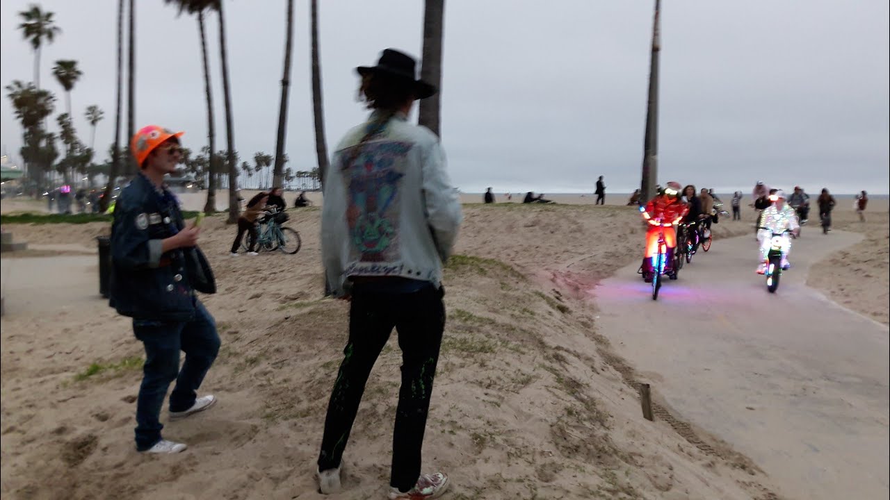 VELP bike ride 👽🎃Venice Beach Electric Bicycle Parade disco bikers Drum