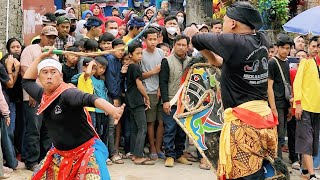 Detik detik kuda lumping kesurupan terkena pecut || seni benjang mekar budaya