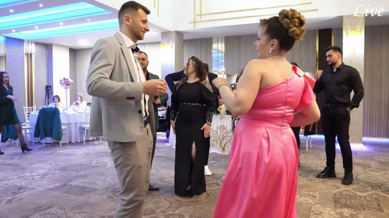 Formatia Buzoienii 2017 Band   Manea