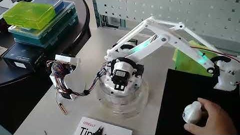 Inverse kinematics training with neural networks for a robotic arm
