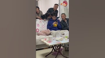 Bố mẹ kiểu: "Con nhà mình mà cũng có người yêu cơ á"