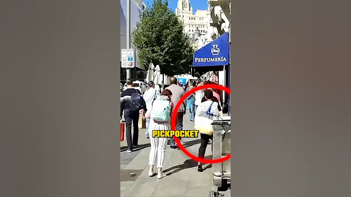 Pickpocket Gets Caught by the Cops
