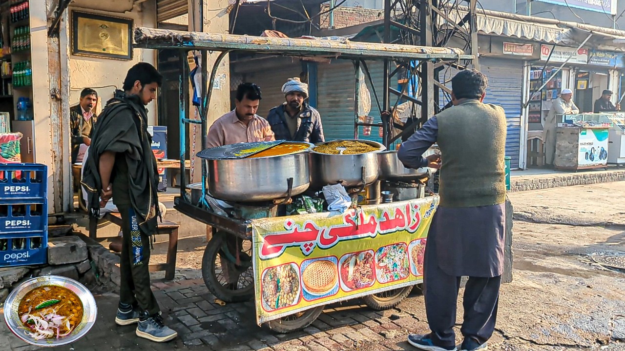 EARLY MORNING STREET FOOD IN PAKISTAN | BREAKFAST COMPILATION VIDEO | DESI FOODS