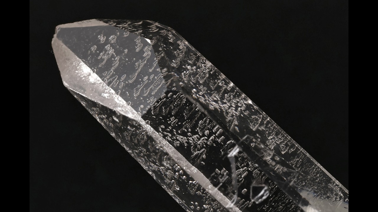 ゼッカ産水晶 結晶 17.7g / Quartz, Zeca de Souza (Corinto) - YouTube