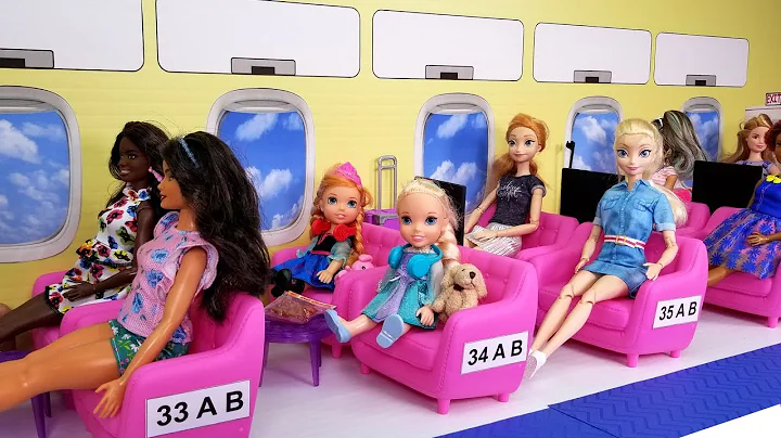 Airplane ! Elsa and Anna toddlers in Barbies plane...