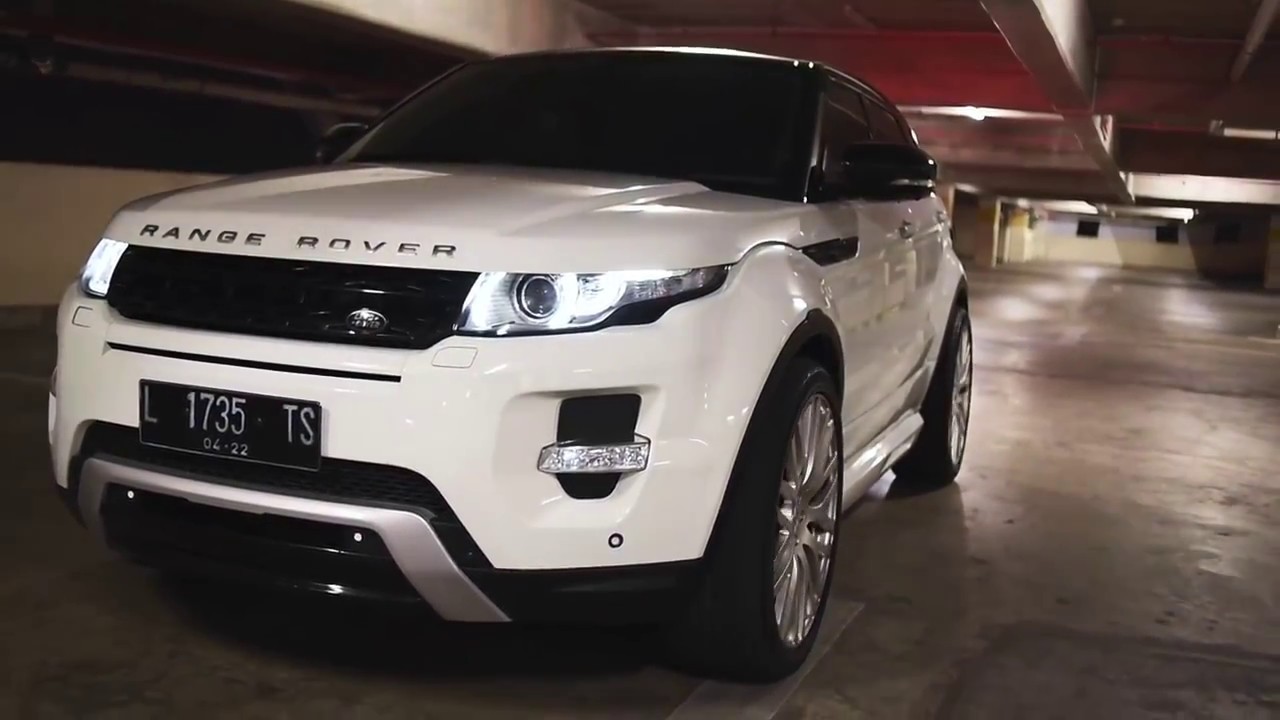 Range Rover Evoque Cinematic Night Lovell Teenage Cutie