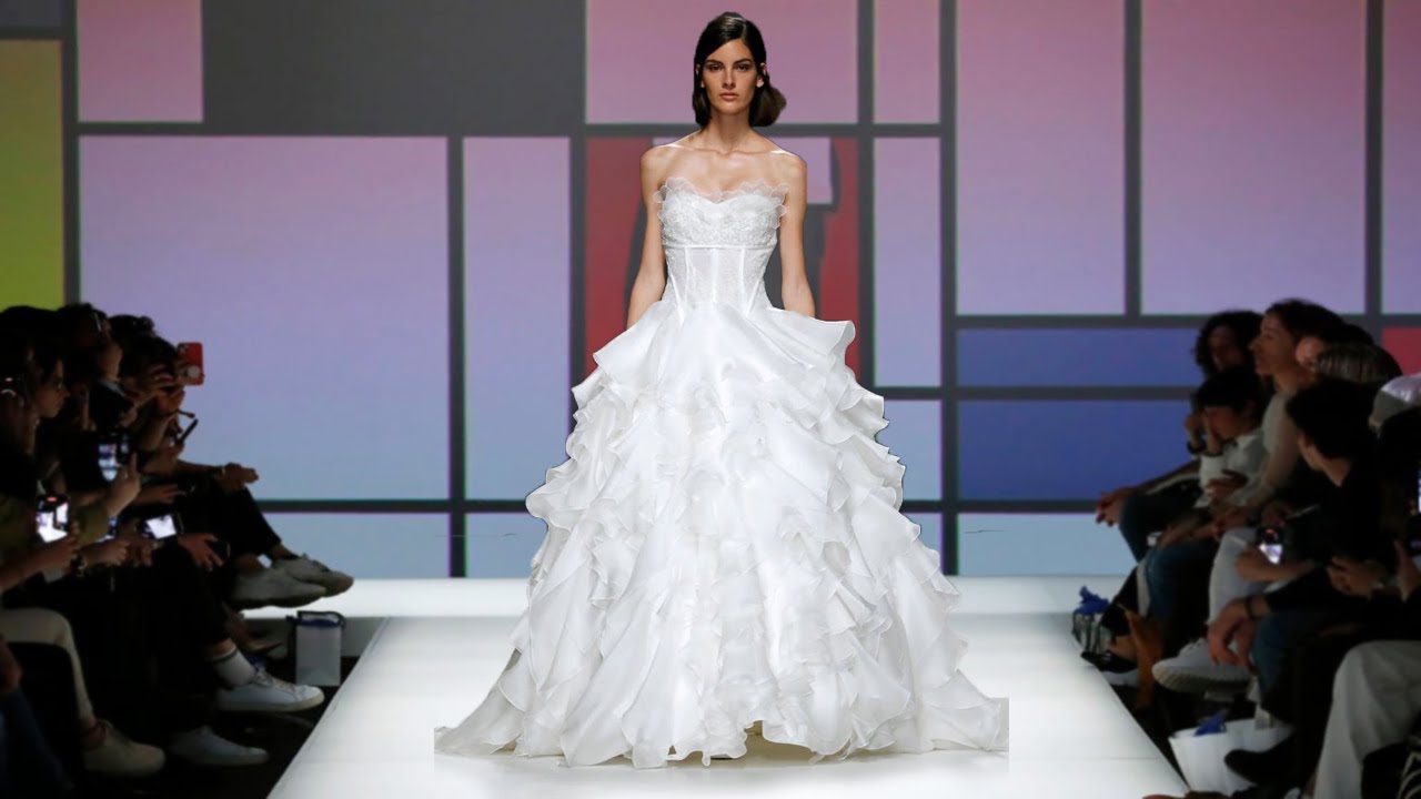 Yolancris Bridal Spring 2023 | Barcelona Bridal Fashion Week