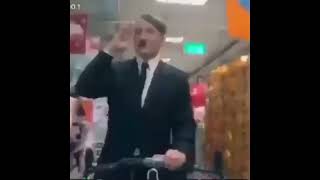 Гитлер Закупается В Супермаркете, Будто Ничего Не Случилось Мем