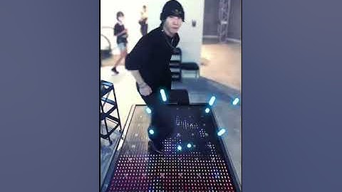 かっけぇHardStyleがきたぞ！！「Barbless Ego / MAD CHILD」 #DANCERUSH_STARDOM