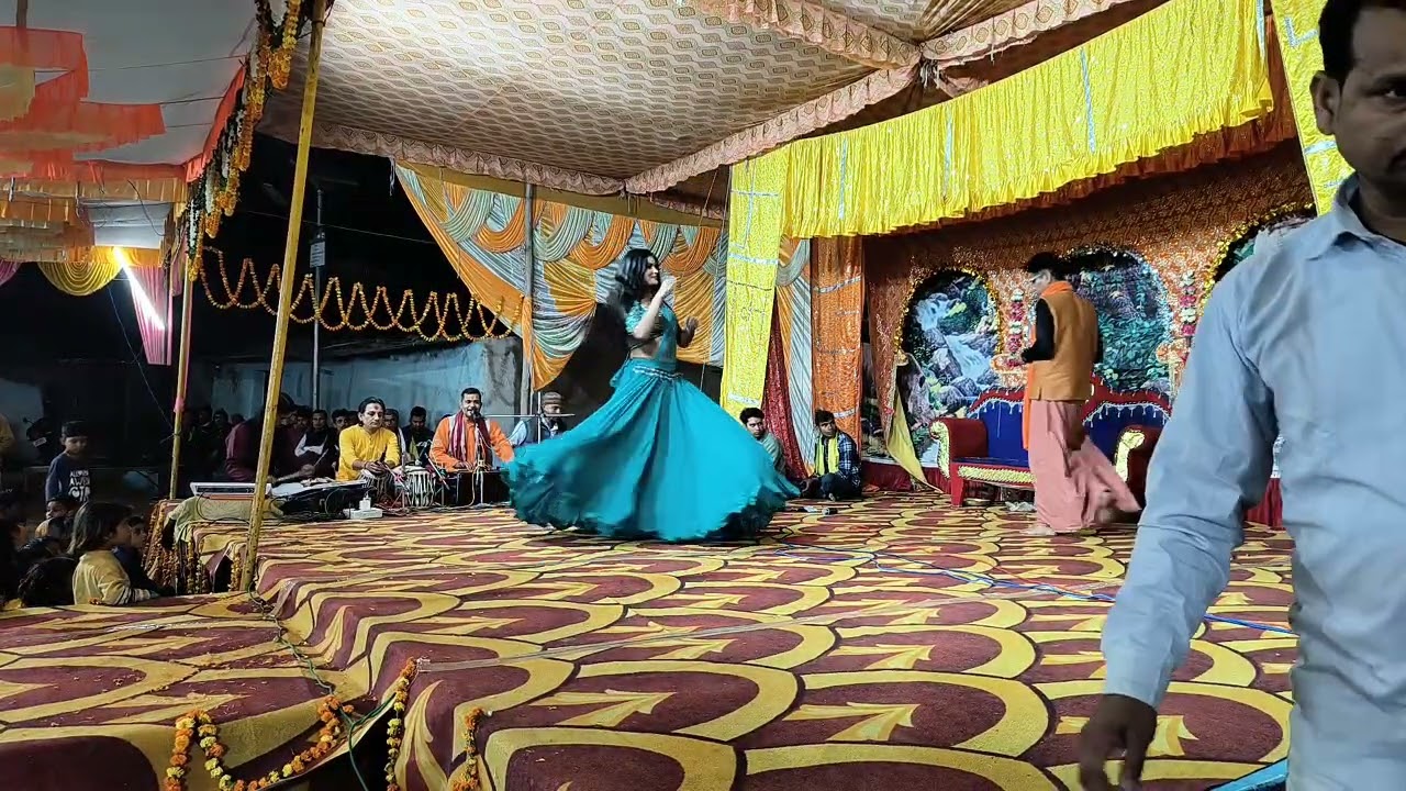 जाने कितने दिनों के बाद गली में आज चांद निकला, व्यास जी श्री विनीत द्विवेदी जी द्वारा सुंदर 